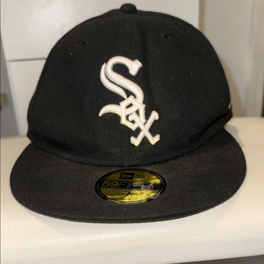 New Era Black, White Sox Fitted Baseball Hat